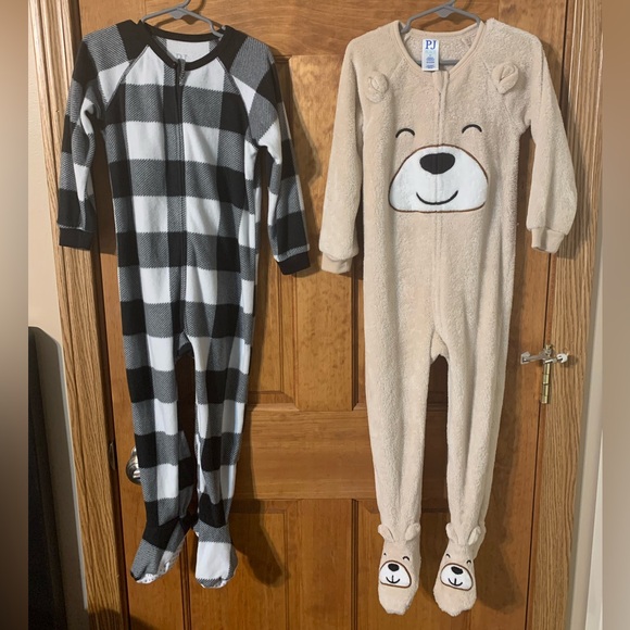 The Children’s Place: The PJ Place fleece footed pajamas- set of 2 - Picture 5 of 8